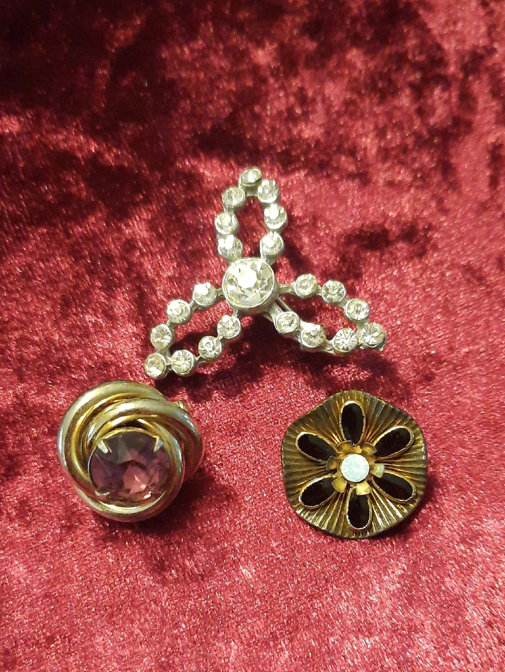 Crystal and Amethyst Vintage-Style Women’s Brooch Set